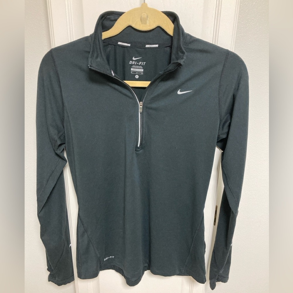 Nike Women’s Dri-FIT Black Half-Zip Pullover. Size S.